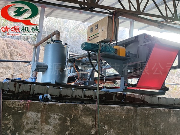 真空帶式過濾機(jī)安裝現(xiàn)場(chǎng)